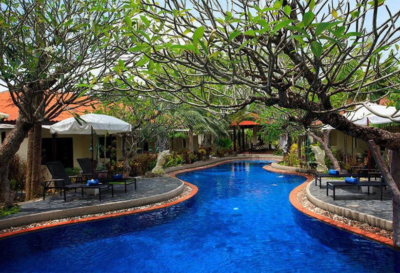 Hotel Brook Resort & Villa 8