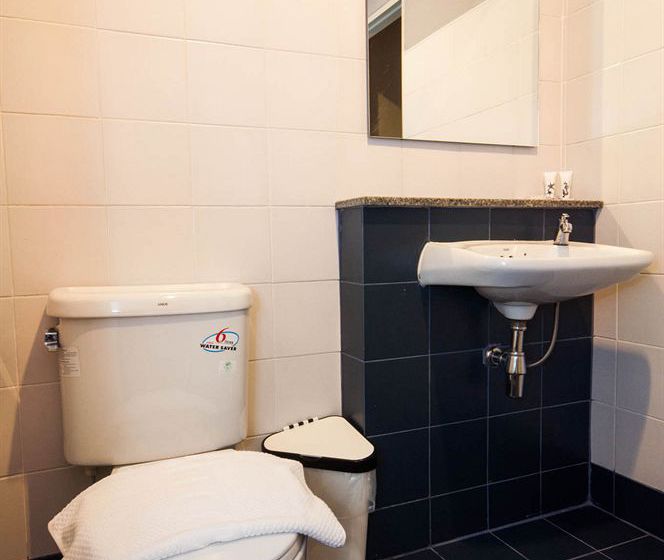 Hotel Chalong Sea Breeze 16