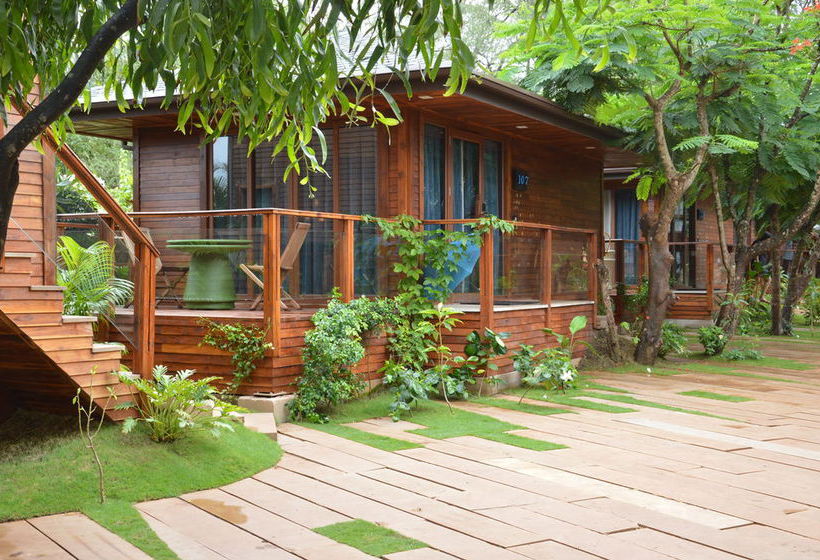 The Baga Beach Resort 14