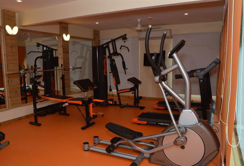 The Baga Beach Resort 9