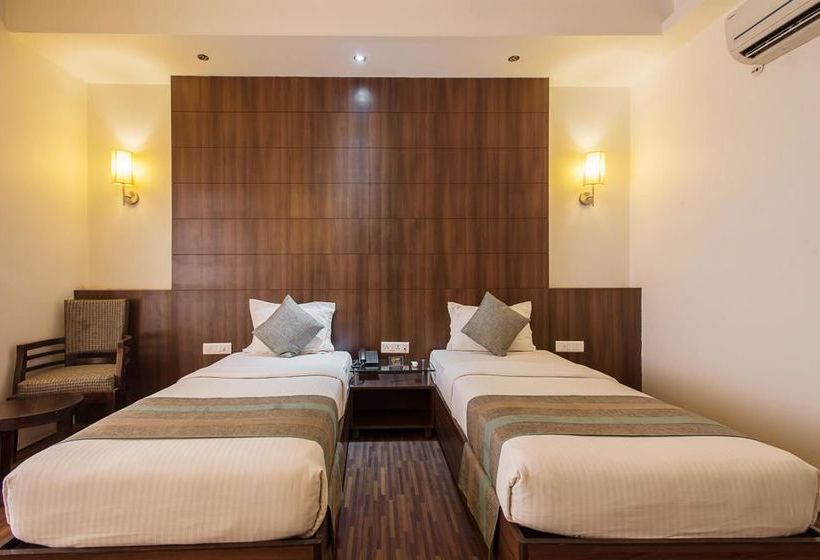 Hotel Oyo Premium World Trade Park 11