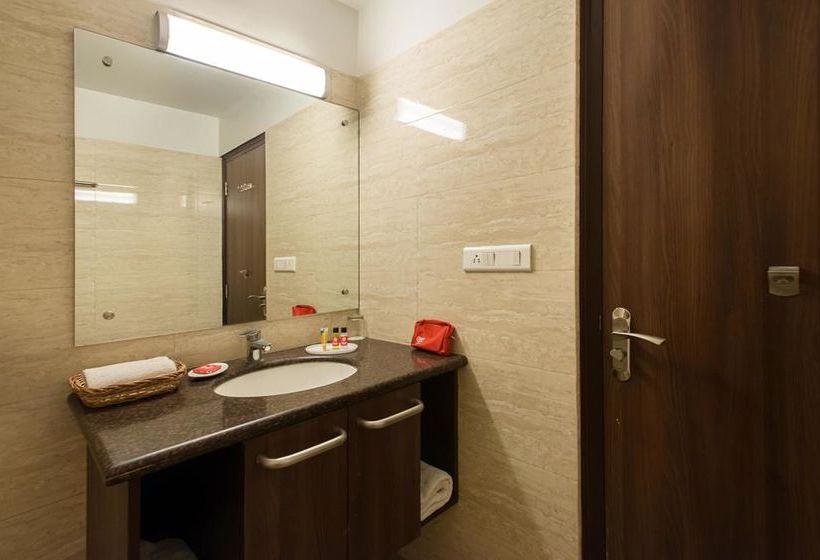 Hotel Oyo Premium World Trade Park 13