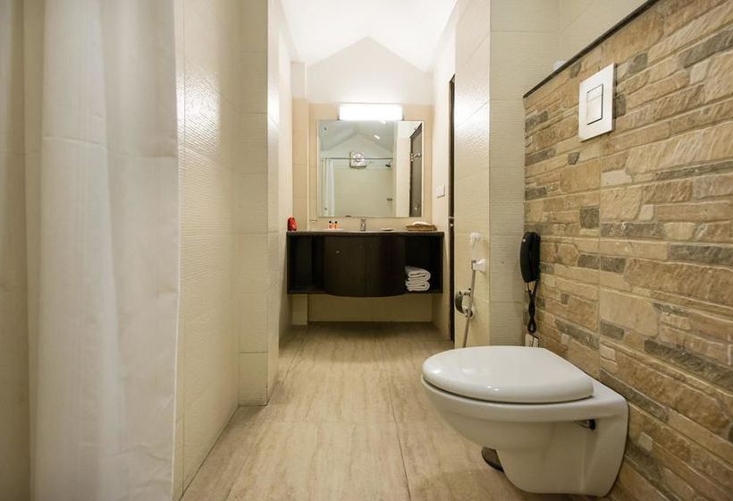 Hotel Oyo Premium World Trade Park 2