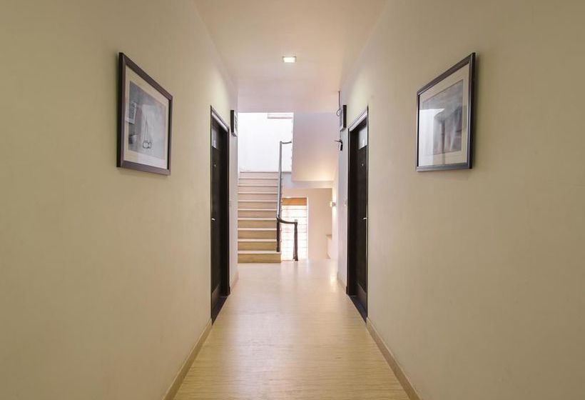 Hotel Oyo Premium World Trade Park 20