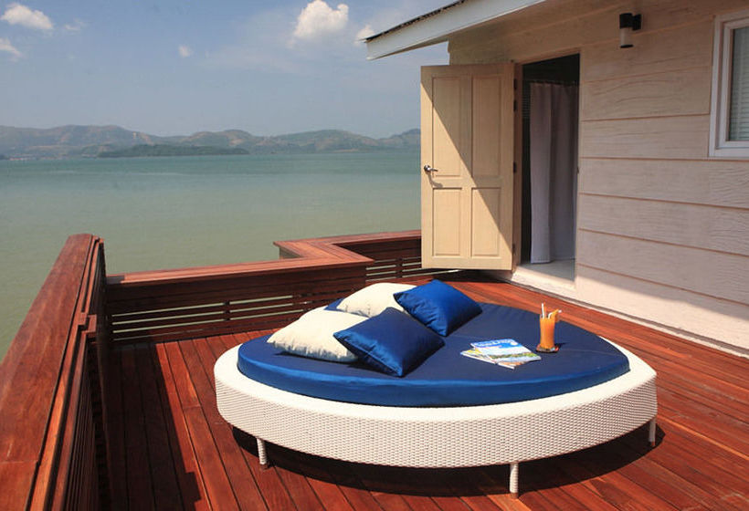 Hotel The Bluesky Resort @ Ranong 1