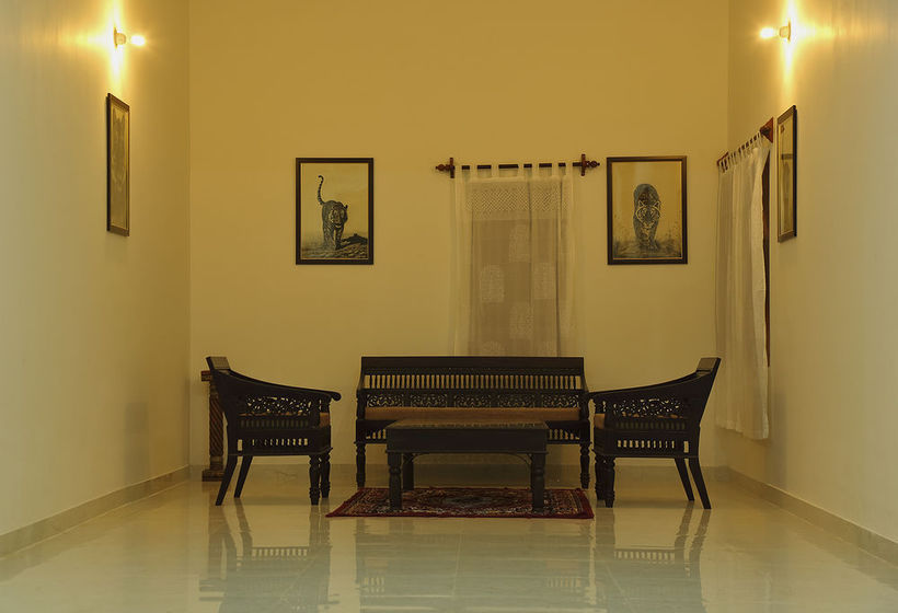 Hotel The Sher Garh Resort 2