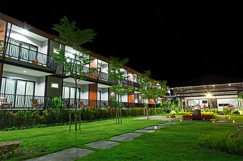 The Breeze Lipe Resort 2