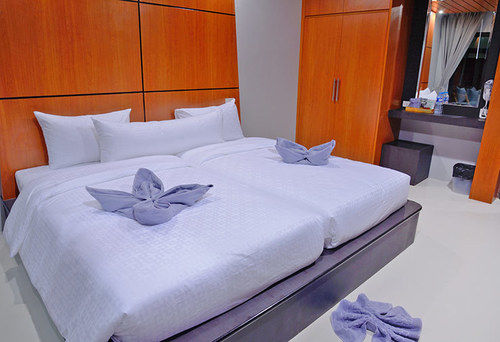 The Breeze Lipe Resort 5