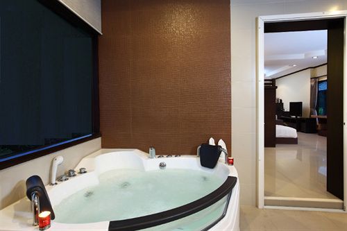 Zen Oasis Chiang Mai Villa 4