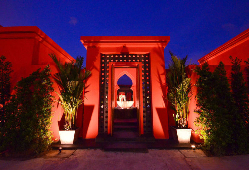 The Kiri Villas Resort 10