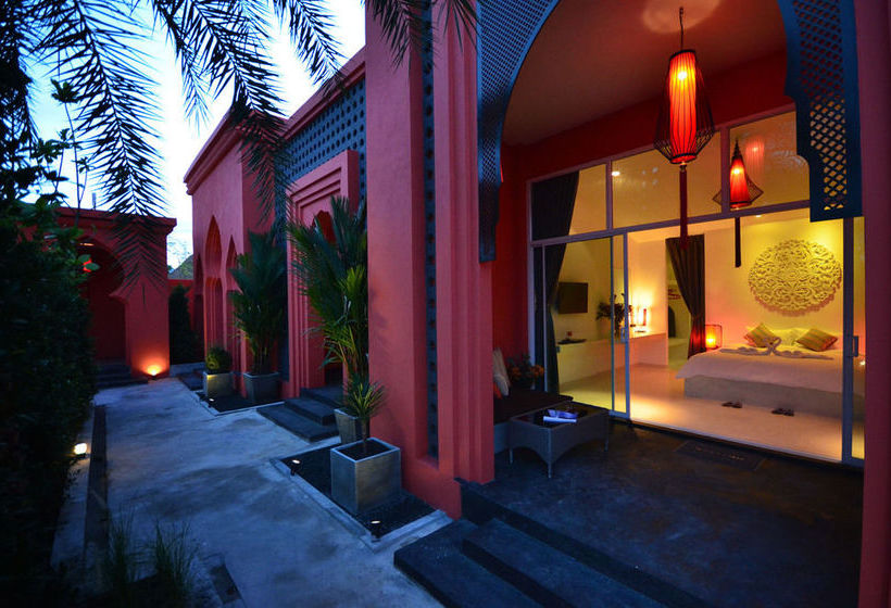 The Kiri Villas Resort 8