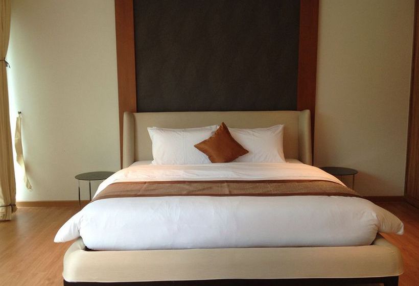 Hotel The Privilege Residences 13