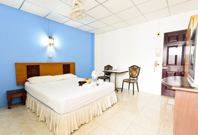 Hotel Sananwan Palace 5