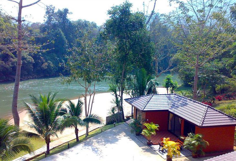 Pechmaneekan Beach Resort 1