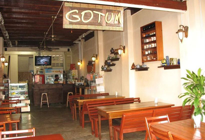 Gotum Hostel & Restaurant