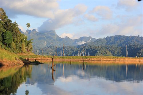 Resort Khao Sok Smiley Lakehouse 3