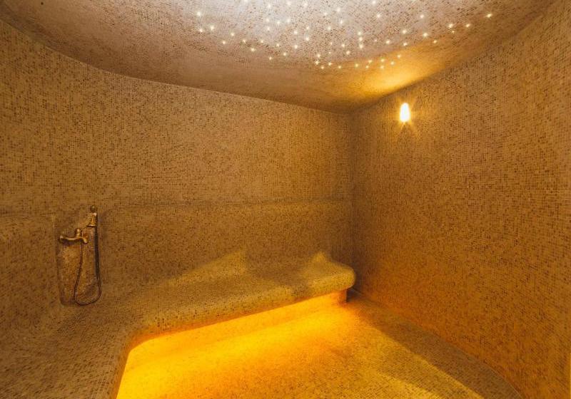 Aquamarine Hotel & Spa 10