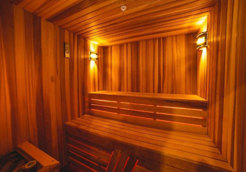 Aquamarine Hotel & Spa 9