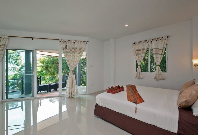 Hotel The Cove Phi Phi 18