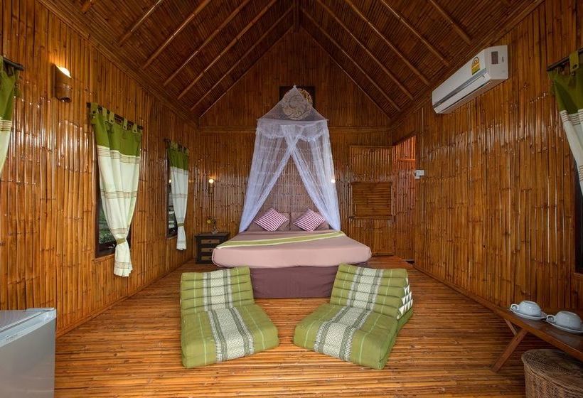 Hotel The Cove Phi Phi 19