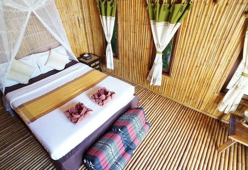 Hotel The Cove Phi Phi 2