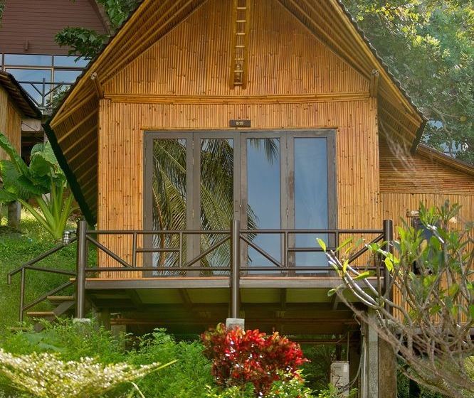 Hotel The Cove Phi Phi 5