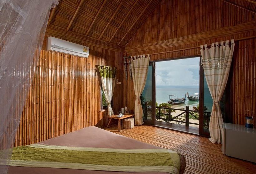 Hotel The Cove Phi Phi 9