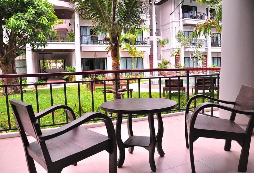 Hotel Navatara Phuket Resort 12