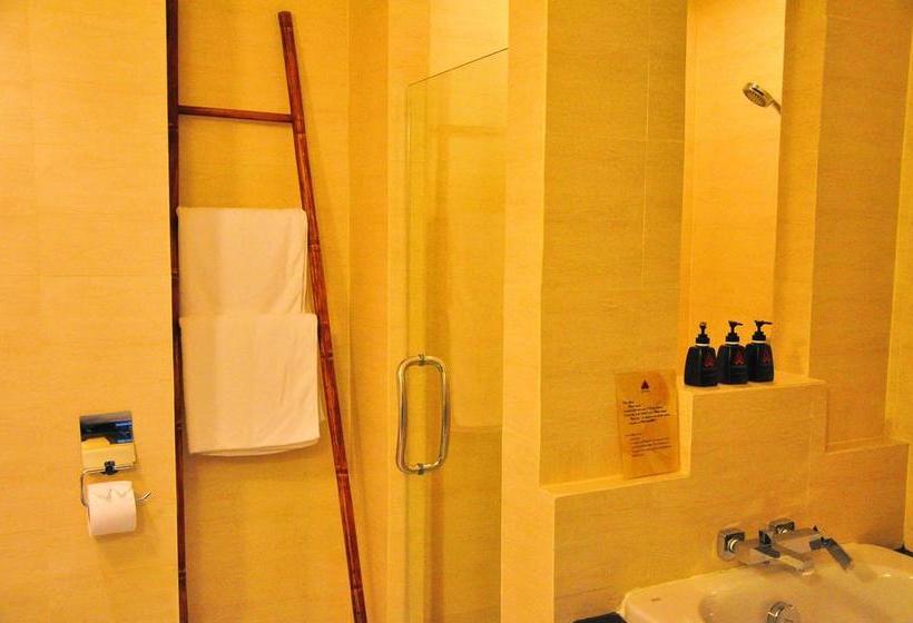 Hotel Navatara Phuket Resort 14