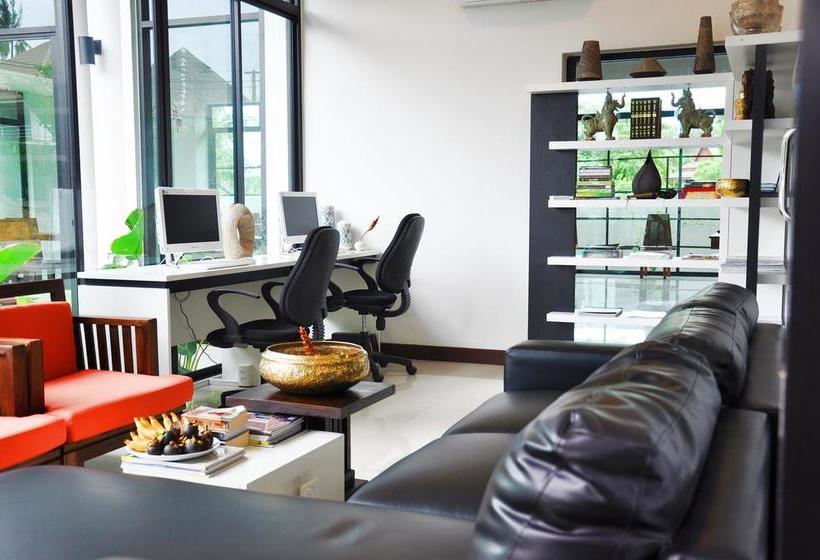 Hotel Navatara Phuket Resort 16