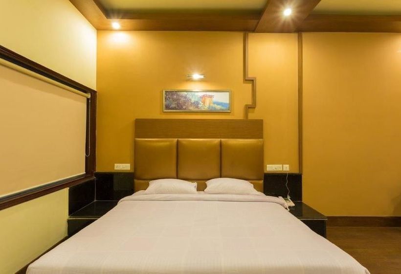 Ginger Hotel Katra 16