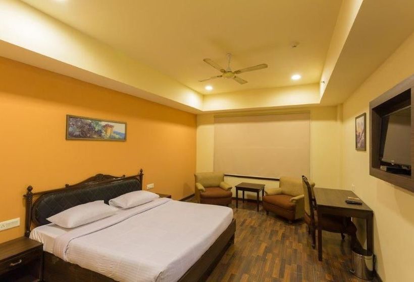 Ginger Hotel Katra 17