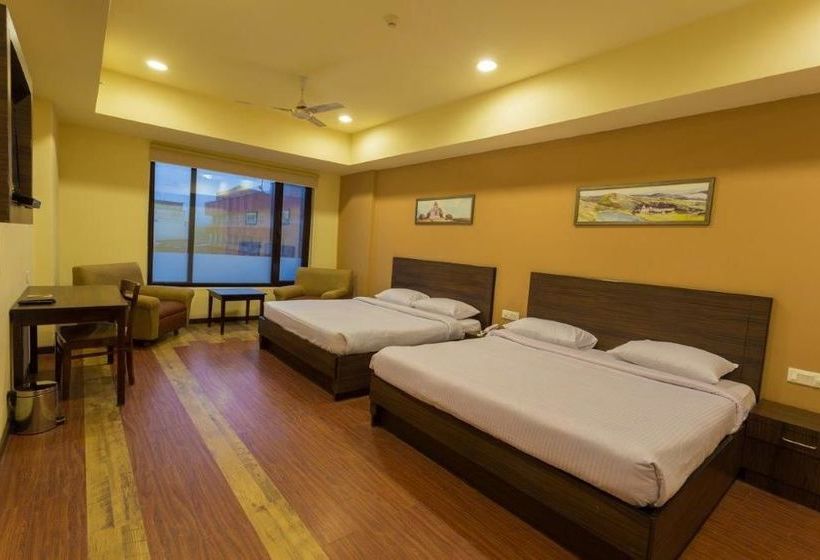 Ginger Hotel Katra 18