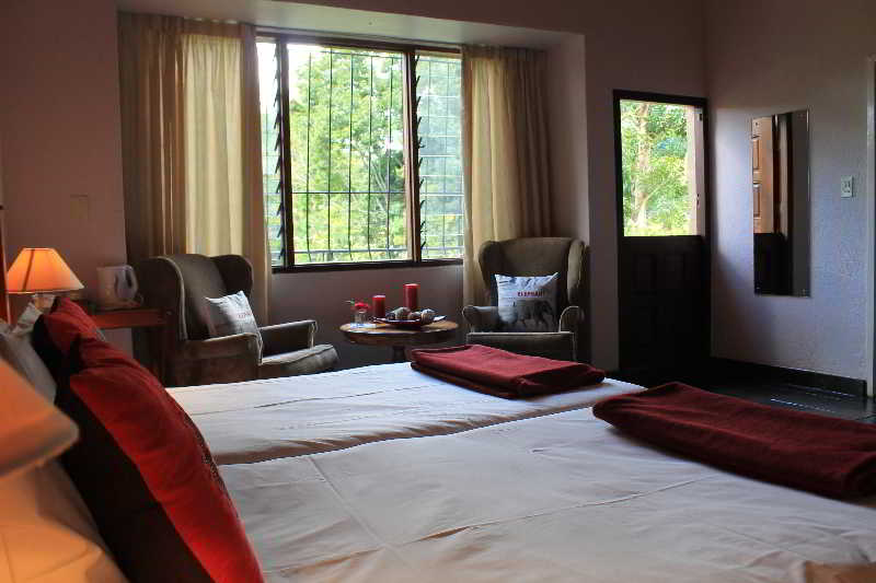 Hotel Laughing Waters Guest House 13