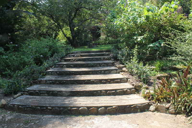 Hotel Laughing Waters Guest House 4