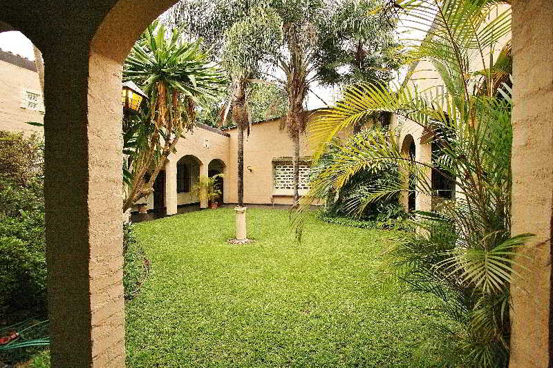 Hotel Laughing Waters Guest House 7