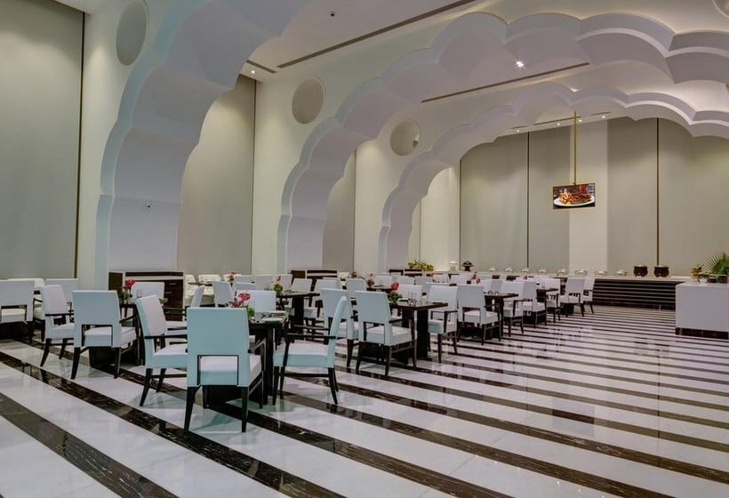 Hotel Ramada Plaza Agra 1