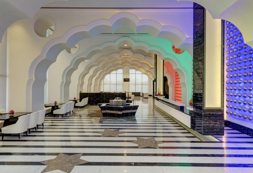 Hotel Ramada Plaza Agra 4