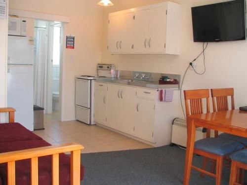 Frimley Lodge Motel 11