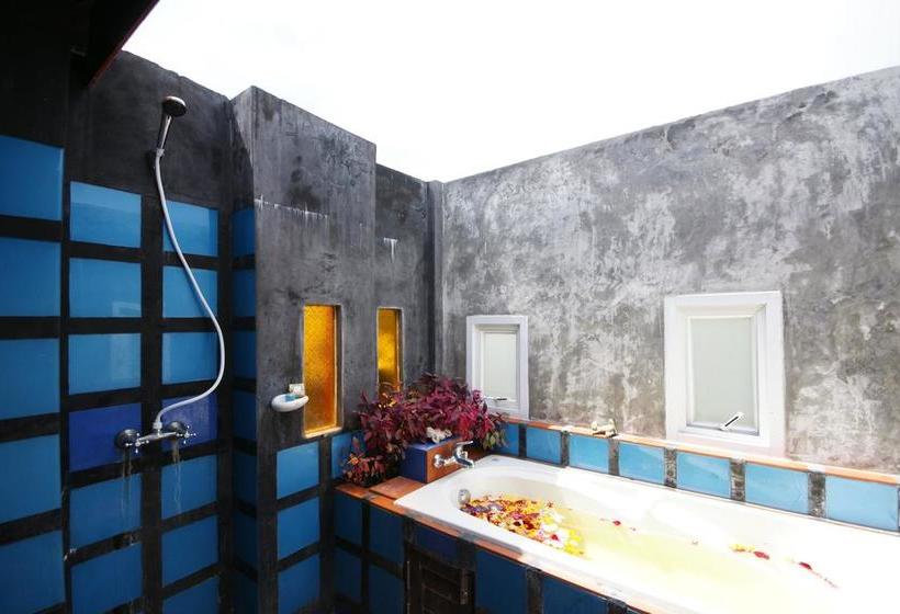 Hotel Sea Breeze Resort 17