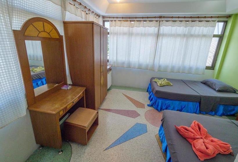 Hostel Hacienda Backpackers 7