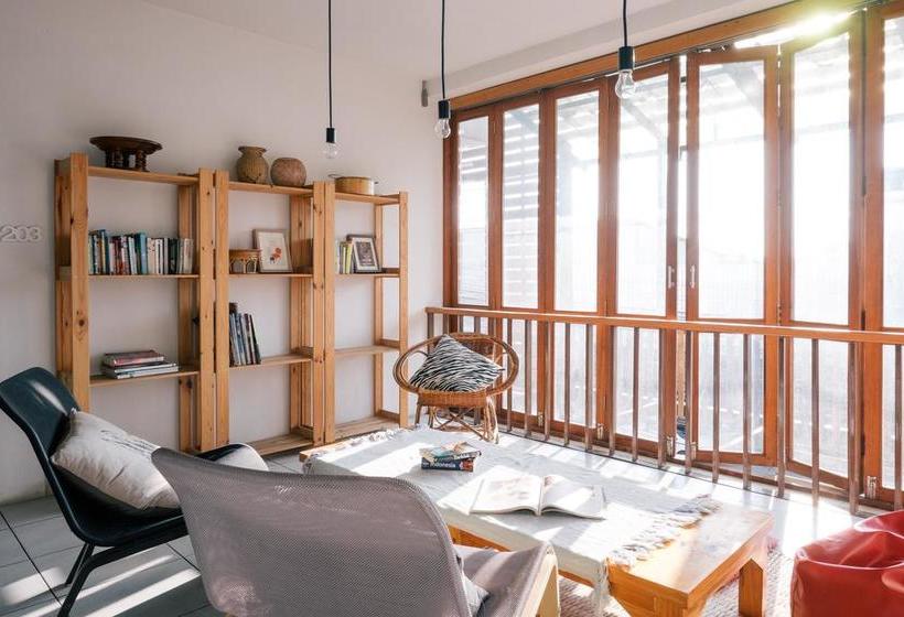 Hotel Happynest Inspiring Hostel 16