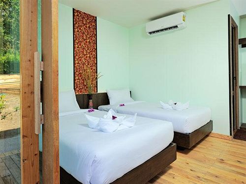 Hotel Phi Phi Sea Sky Resort 13