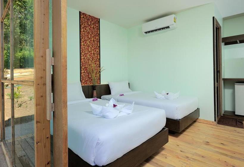 Hotel Phi Phi Sea Sky Resort 8