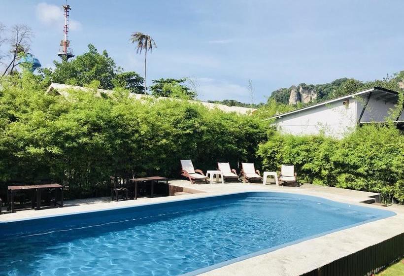 Hotel Phi Phi Ba Kao Bay Resort 1