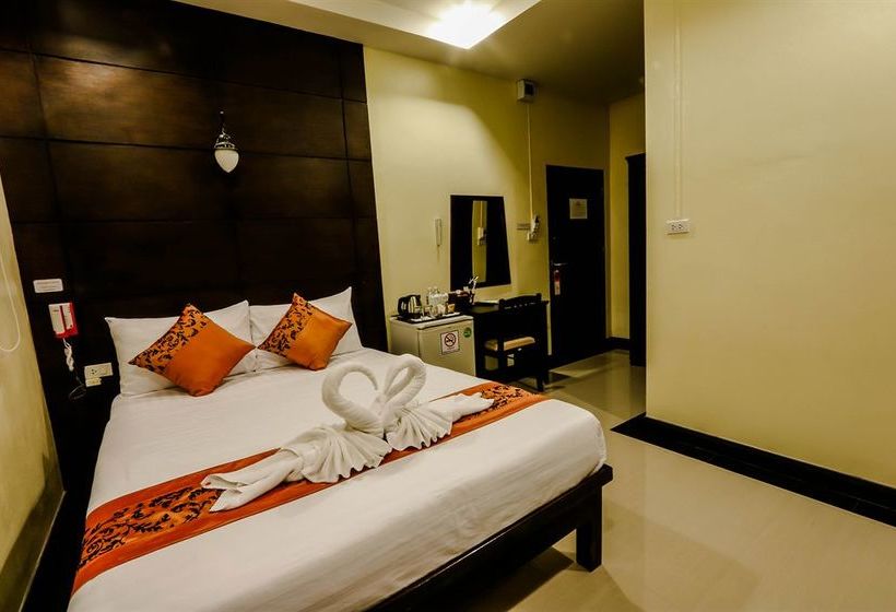 Hotel The Rich House 13