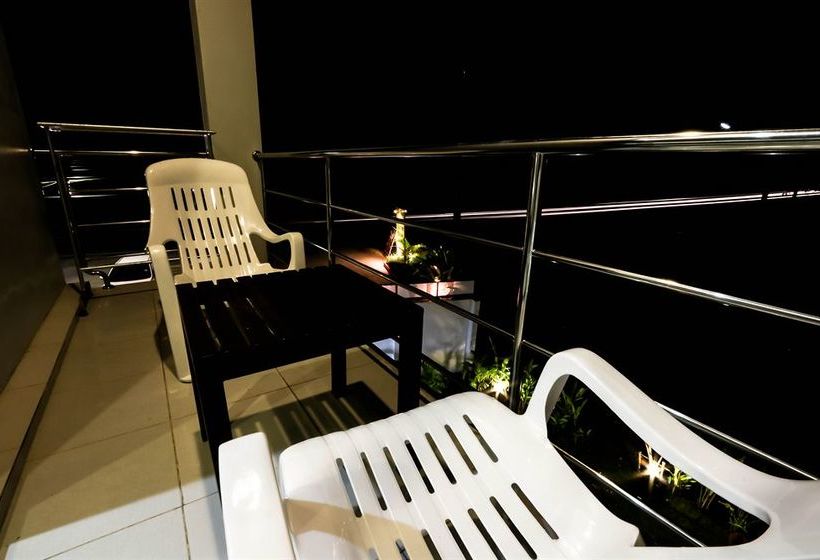 Hotel The Rich House 16