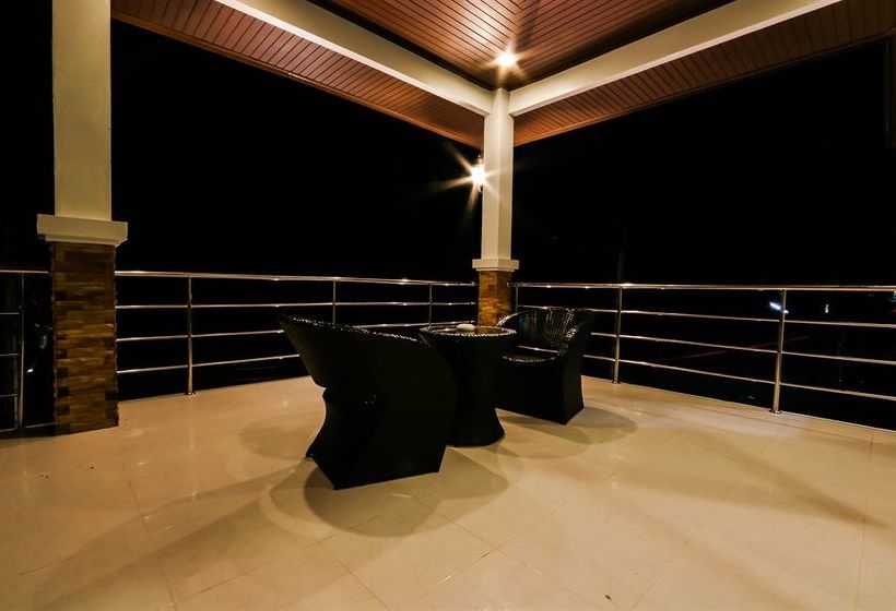 Hotel The Rich House 18