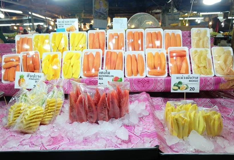 Hotel Sleep Whale Express 3