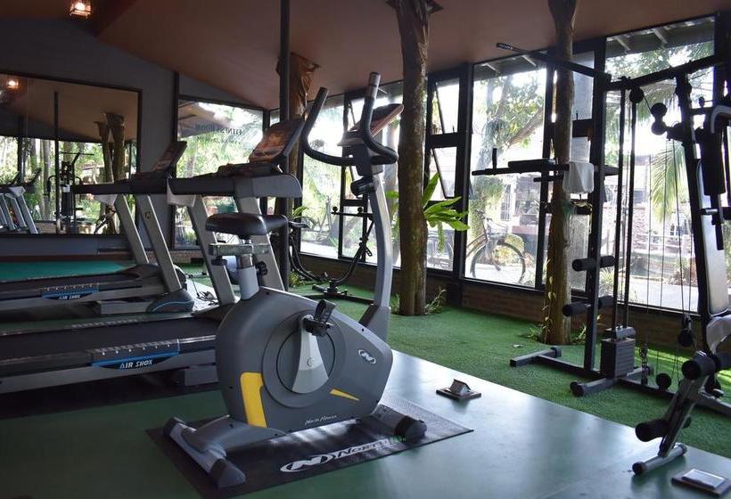 Hotel Poonsiri Resort 7